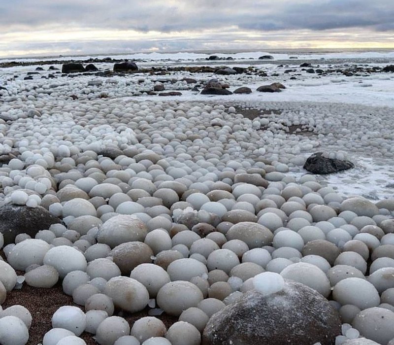 finland-ice-balls-1.jpg