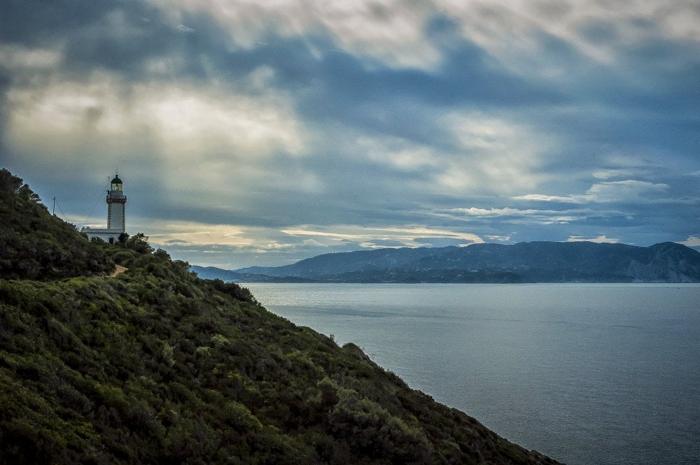 4394464.jpg O φάρος στο βόρειο άκρο της Σκοπέλου στο ακρωτήρι Γουρούνι (Eurokinissi)
