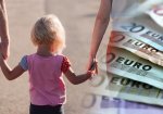  ΟΠΕΚΑ - Επίδομα παιδιού: Πότε πληρώνεται στους δικαιούχους η τελευταία δόση