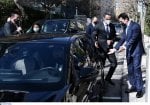 Με ηλεκτρικό αυτοκίνητο ο Κυριάκος Μητσοτάκης στο υπουργείο Περιβάλλοντος