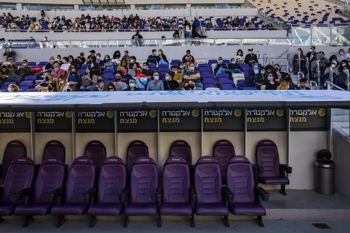 AP21064584657100.jpg AP21064584657100.jpg