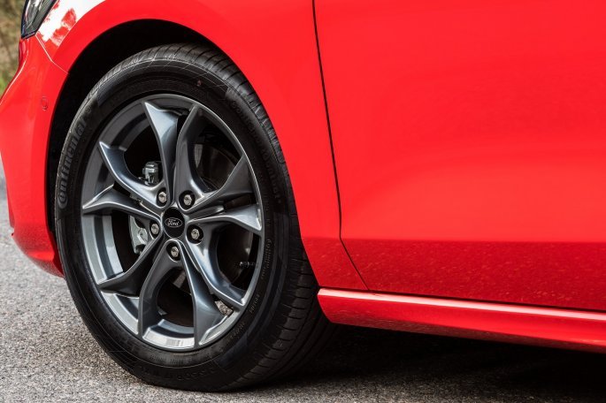 ford_focus_2018_5.jpg ford_focus_2018_5.jpg