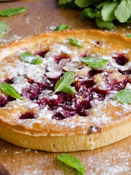 tarta_me_kerasia.jpg tarta_me_kerasia.jpg